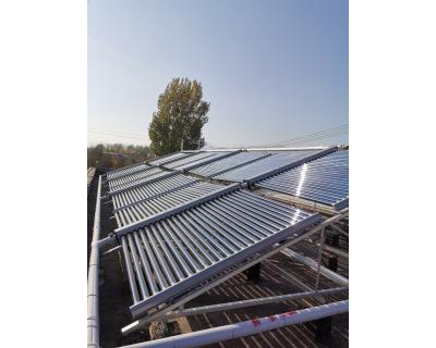 北京延慶區唐家堡村浴池太陽能+空氣能熱水項目